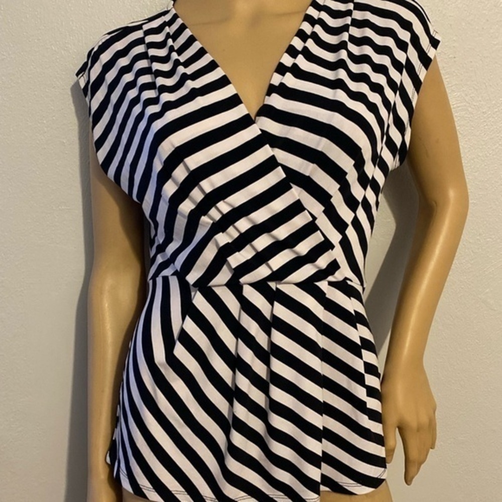 Worthington size M striped top